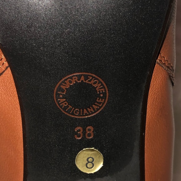 Brown Heel Boots - Picture 5 of 6